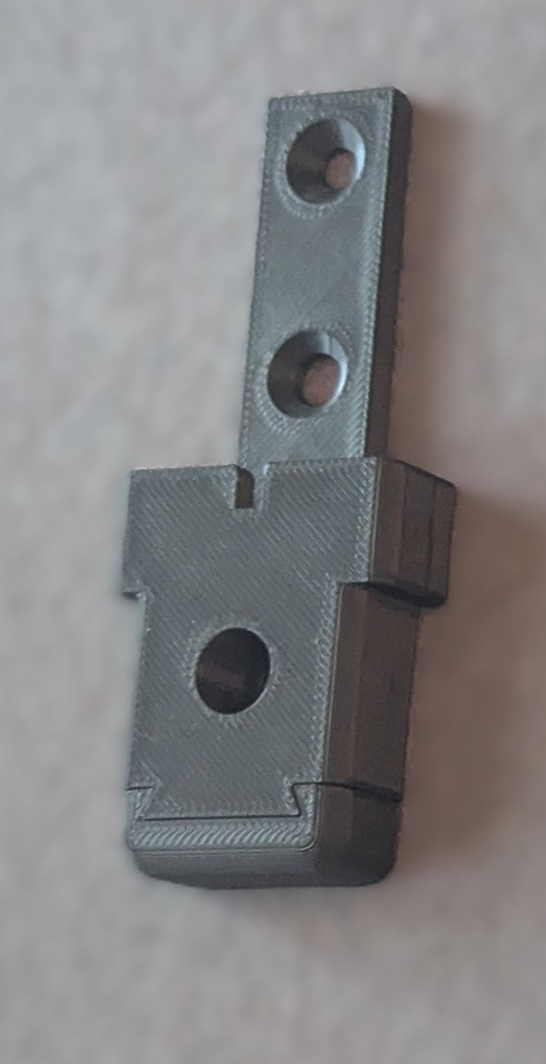 SharkMount Wall Mount - Shark IY Series Vacuum OG Package